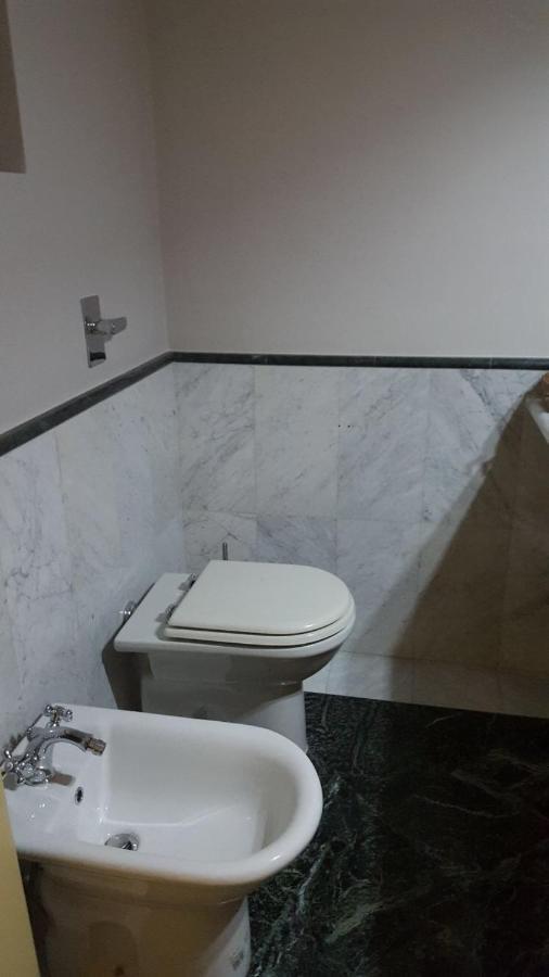 Da Luigi New Apartment Кремона Екстериор снимка